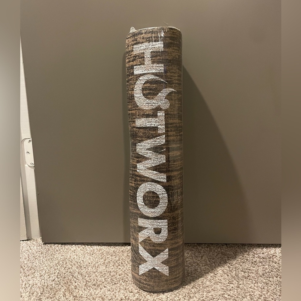 HOTWORX Mat STILL IN WRAPPING